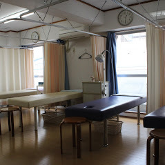 上大岡、日吉、山手の腰痛治療専門整体院：施術室